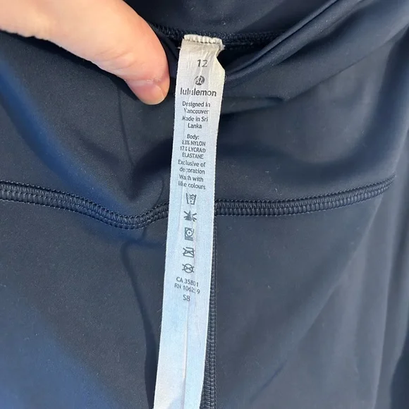 Lululemon x Peloton navy leggings - Picture 4 of 7